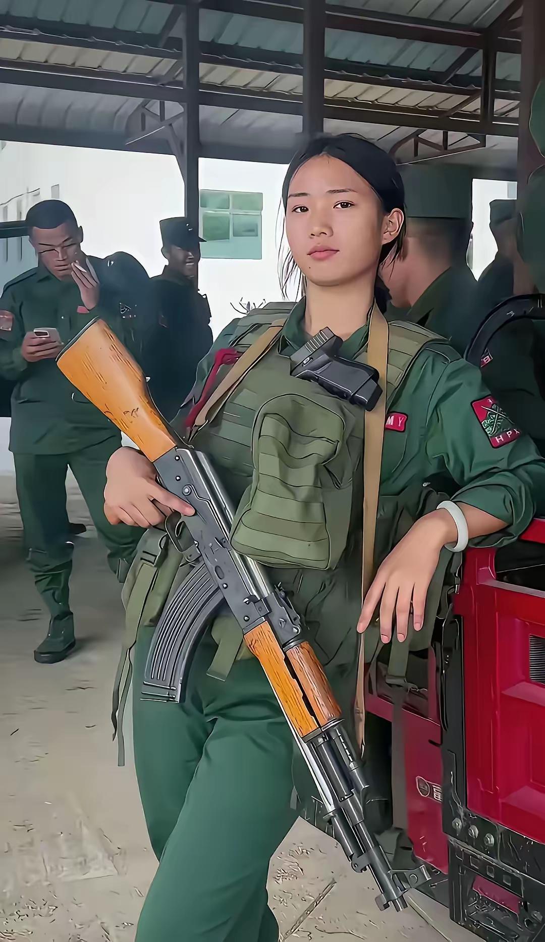 这不是我国的女军人，不是女警察、也不是女民兵，而是缅甸北部佤邦割据政权的女军人。