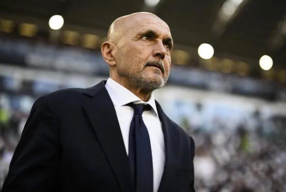 尤文图斯官方宣布，与球队主教练斯帕莱蒂续约至2028年。现年67岁的斯帕莱蒂在去