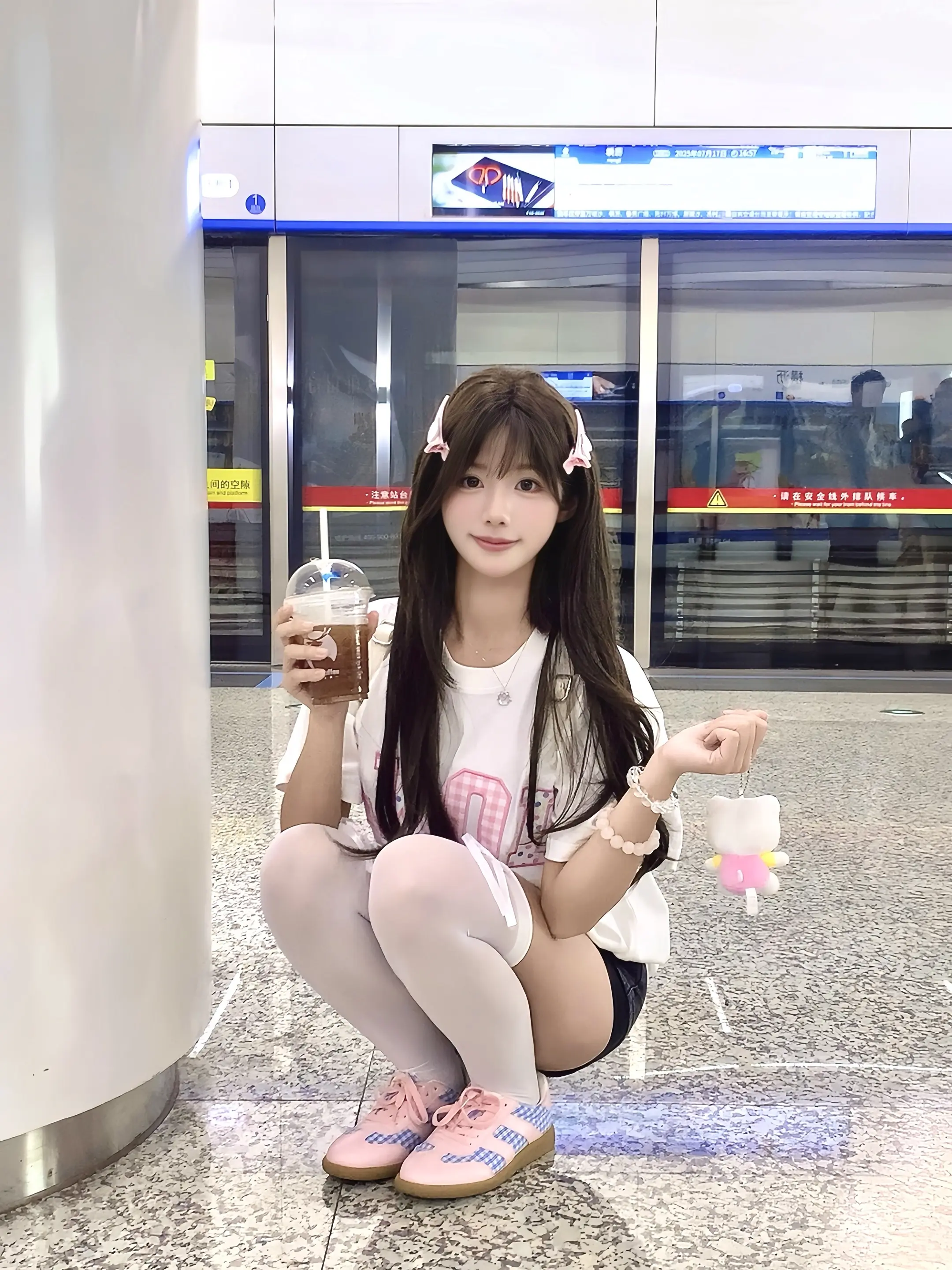 地铁🚇随拍 •͈ ₃ •͈。