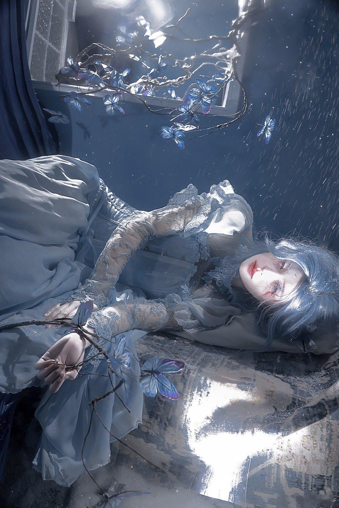 像海底又像天空 