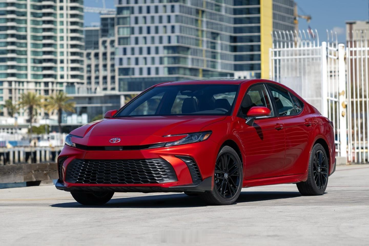 【美製豐田「逆輸入」到日本】今天是聖誕節，先祝大家聖誕快樂！日前，豐田宣布明年開