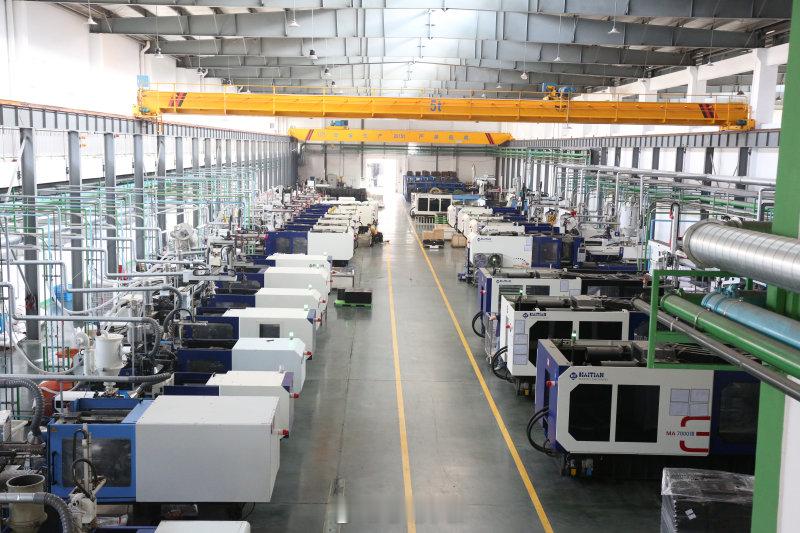 宁波女掌门一把折叠椅闯荡海内外市场 2006年叶威群创办宁波永烨梓涵科技，以户外