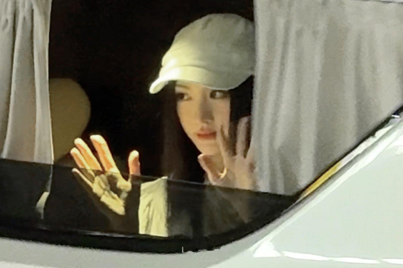 🍊鞠婧祎苏绿夏💙鞠婧祎 小小的不如意 是在为大大的幸福做铺垫⸝⸝> ಲ <⸝