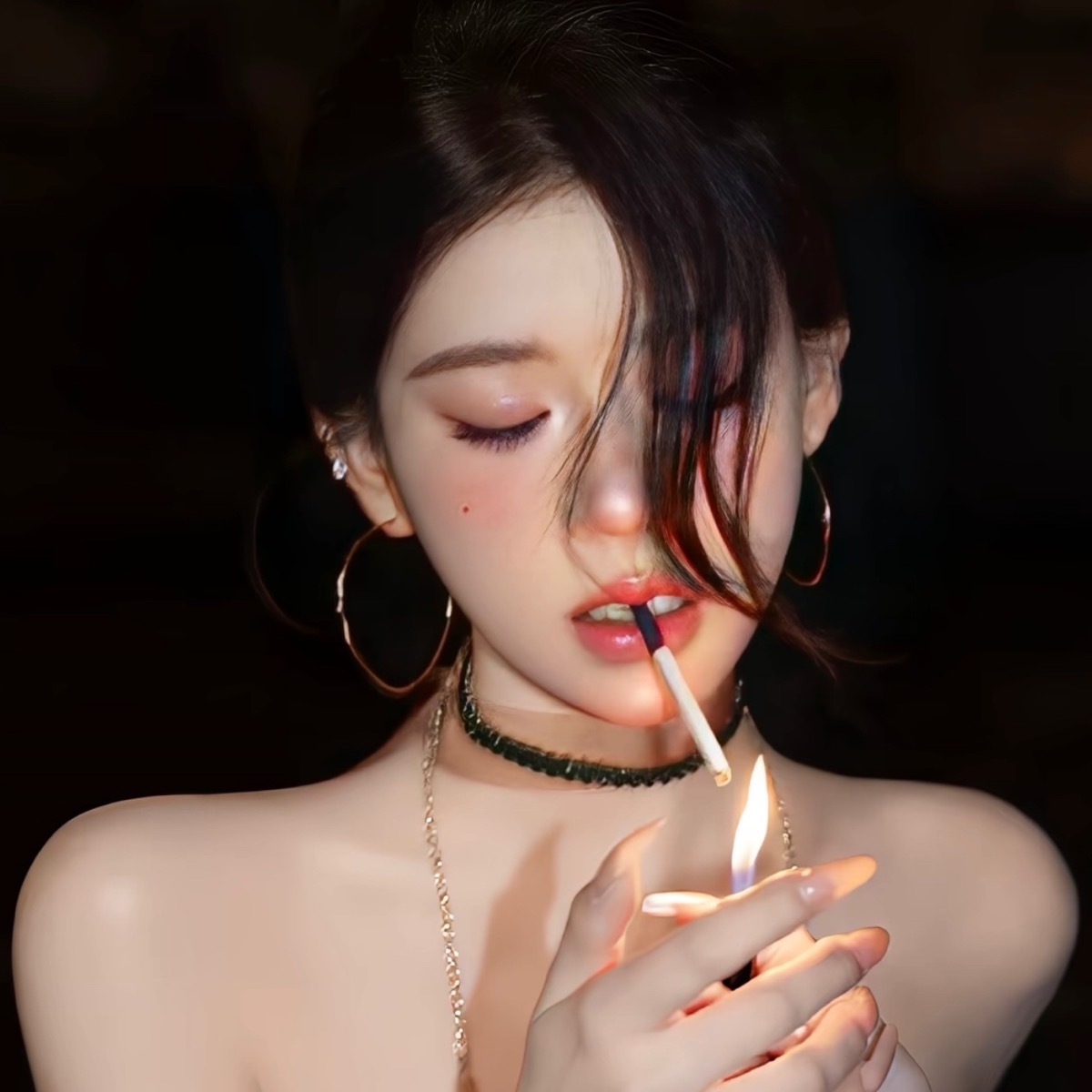 后来才发现 那种一直不谈的 可能才是玩的最花的. ​​​