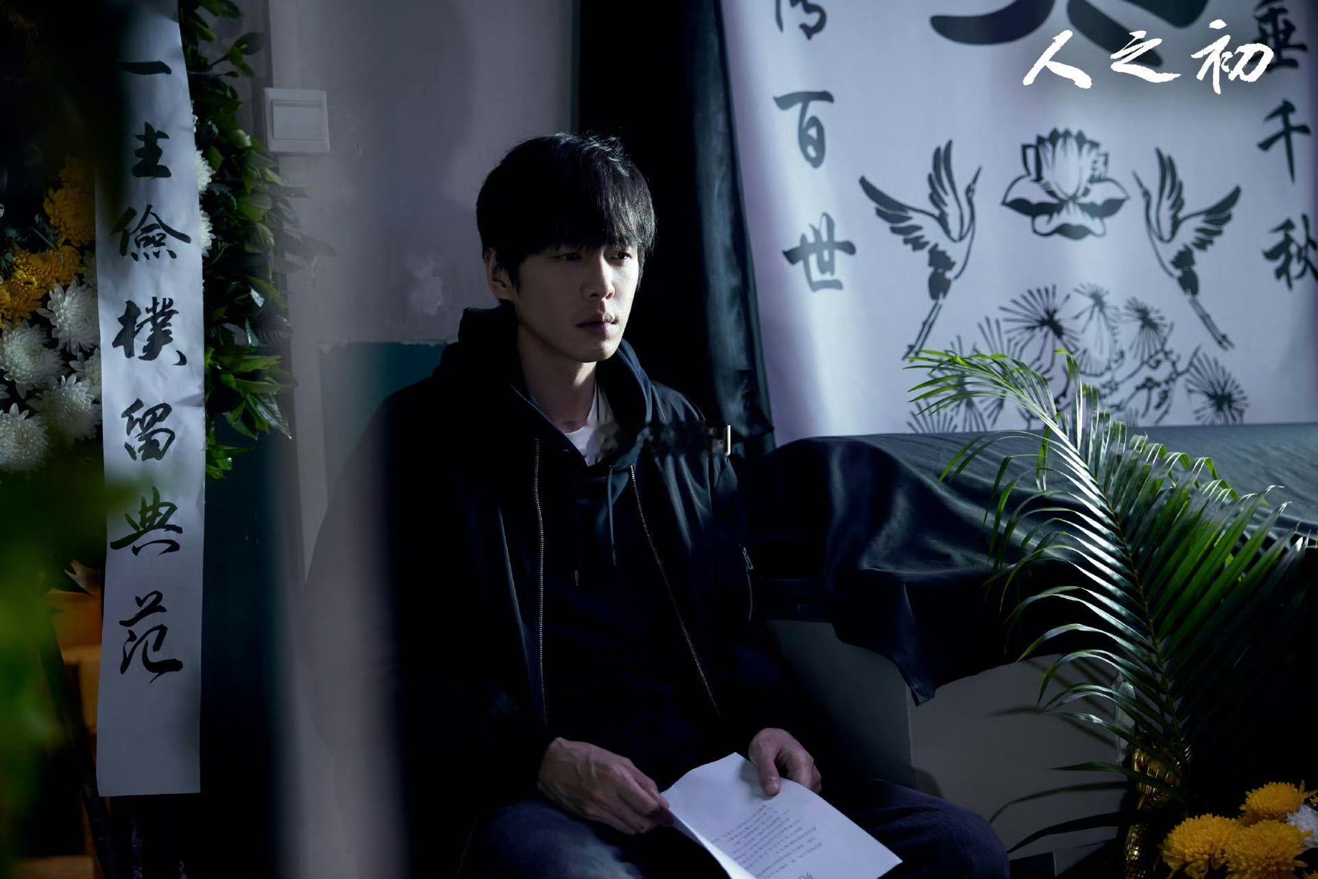 累了张若昀也不能苦了我们 一碗红烧肉的戏份满是细节，泪水滴进碗里的瞬间，高风的隐