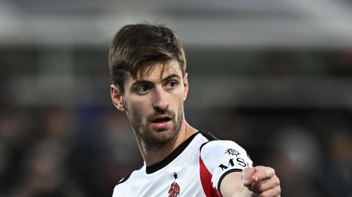 【加比亚】
在昨日赛前热身时，加比亚右侧大腿屈肌出现不适。他今天接受了核磁共振检