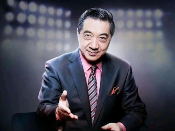 张召忠：“在特朗普当选当天，我曾说如果他能执政两届的话，那么特朗普有可能会是第一