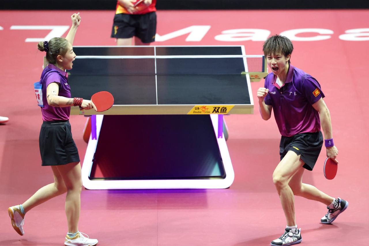 央视盛赞刘诗雯和林高远
      刘诗雯第六次参加全运会，0:2落后的绝境中连