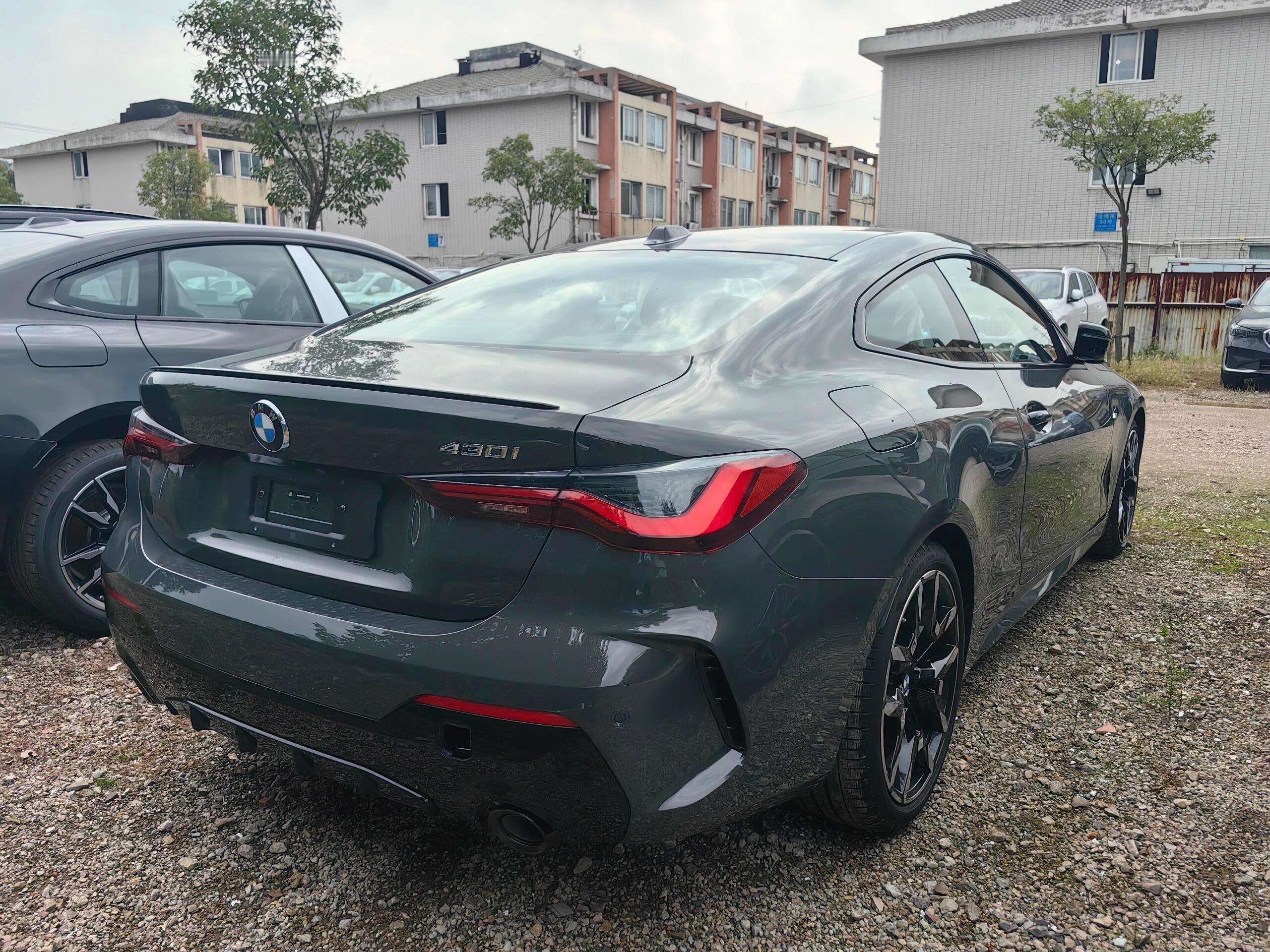 碧玺灰YYDS宝马430i双门轿跑车指导价42.69万全款优惠10.19万42.