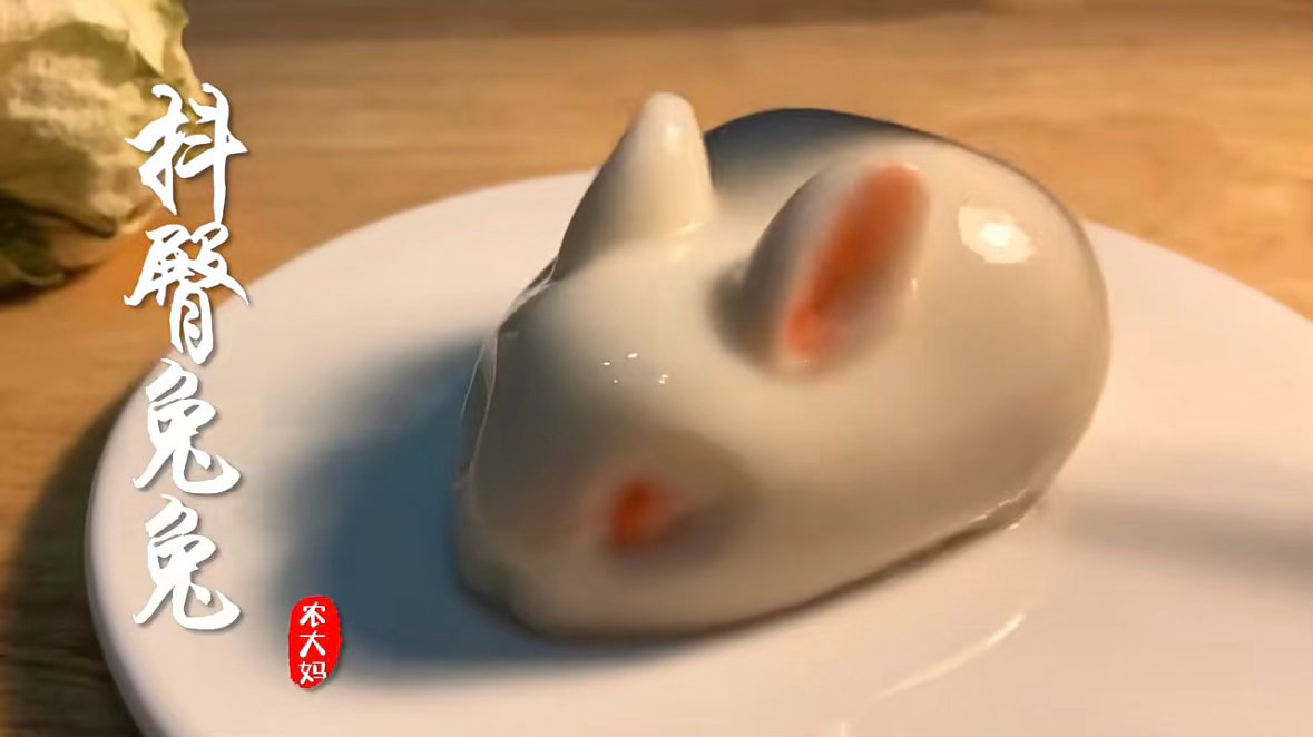 急急急，你们吃过这种一拍屁股就duangduang的兔子甜品吧……懂！！！！这不