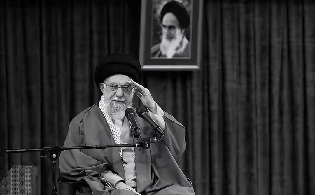 突发！伊朗之战，三大新动向曝光！越打越不对劲，世界正在被改写
 
战火愈演愈烈，