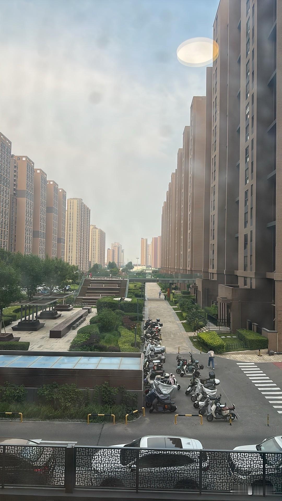 问下北京的粉丝们，北京的相亲地儿除了天坛公园中山公园还有哪些地方啊？是不是只有周