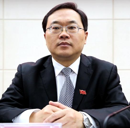老表们，九江市昨辞职的老杜，去哪儿高就了？


 武宁