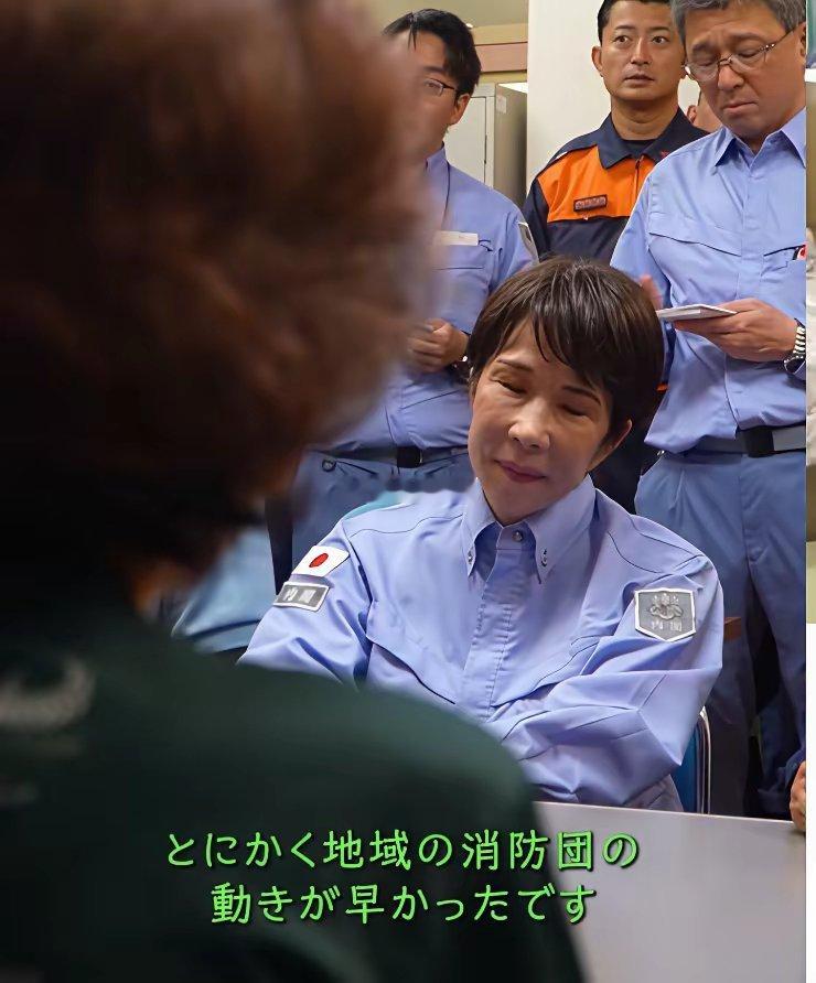 日本首相高市早苗去了熊本的灾区但只是去了官员事先选定的灾民的安置所在空调房里坐着