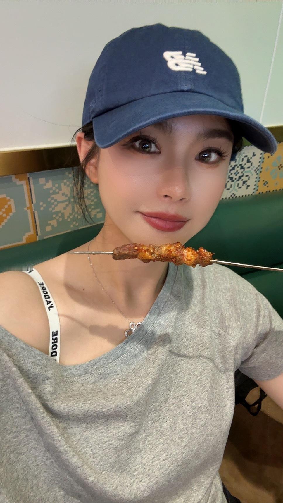 闪现💨保定！！！不是……北方的肉🥩怎么可以这么好吃😋  ​​​