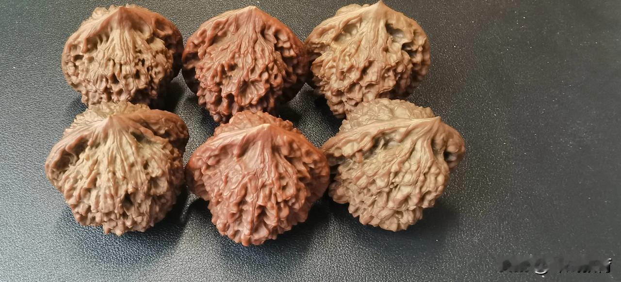 第六次第十二天，同时开的果，花不同的时间，效果还是很不一样！
你能区分那个花的时