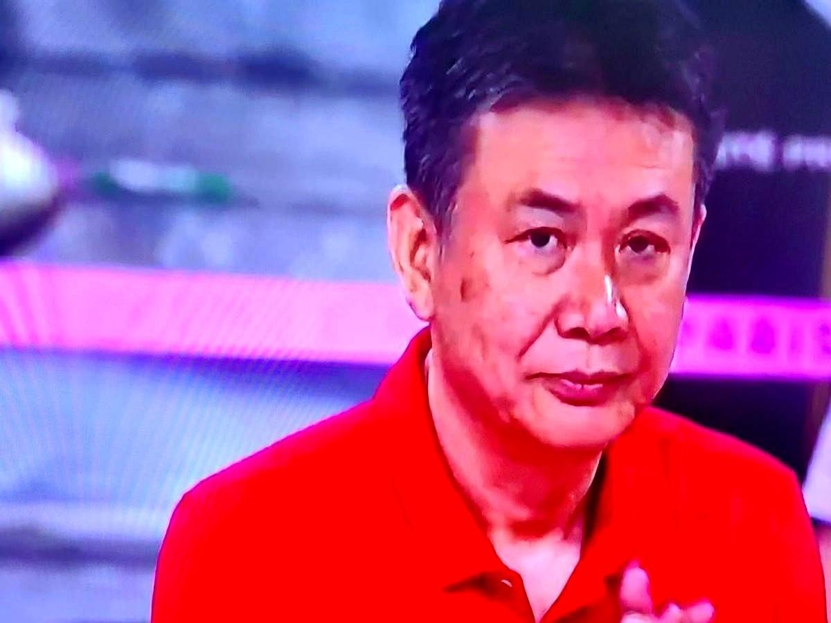 蔡斌这次算把藏了三年的心里话全泼出来了！

现在网上吵翻了——有人骂：“早干嘛去