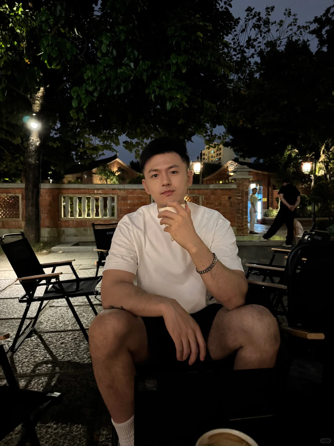 瞬间降温，喝口热的.