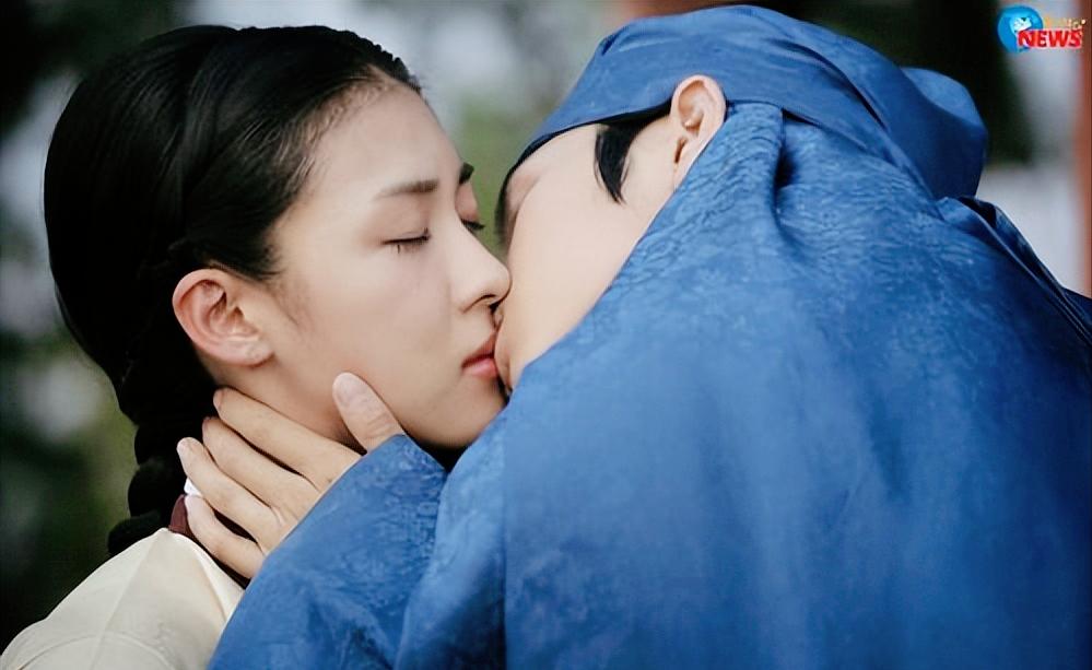 1341年，元顺帝巡行大都，他突然心血来潮，想要临幸皇后伯颜忽都，他对身边的宦官