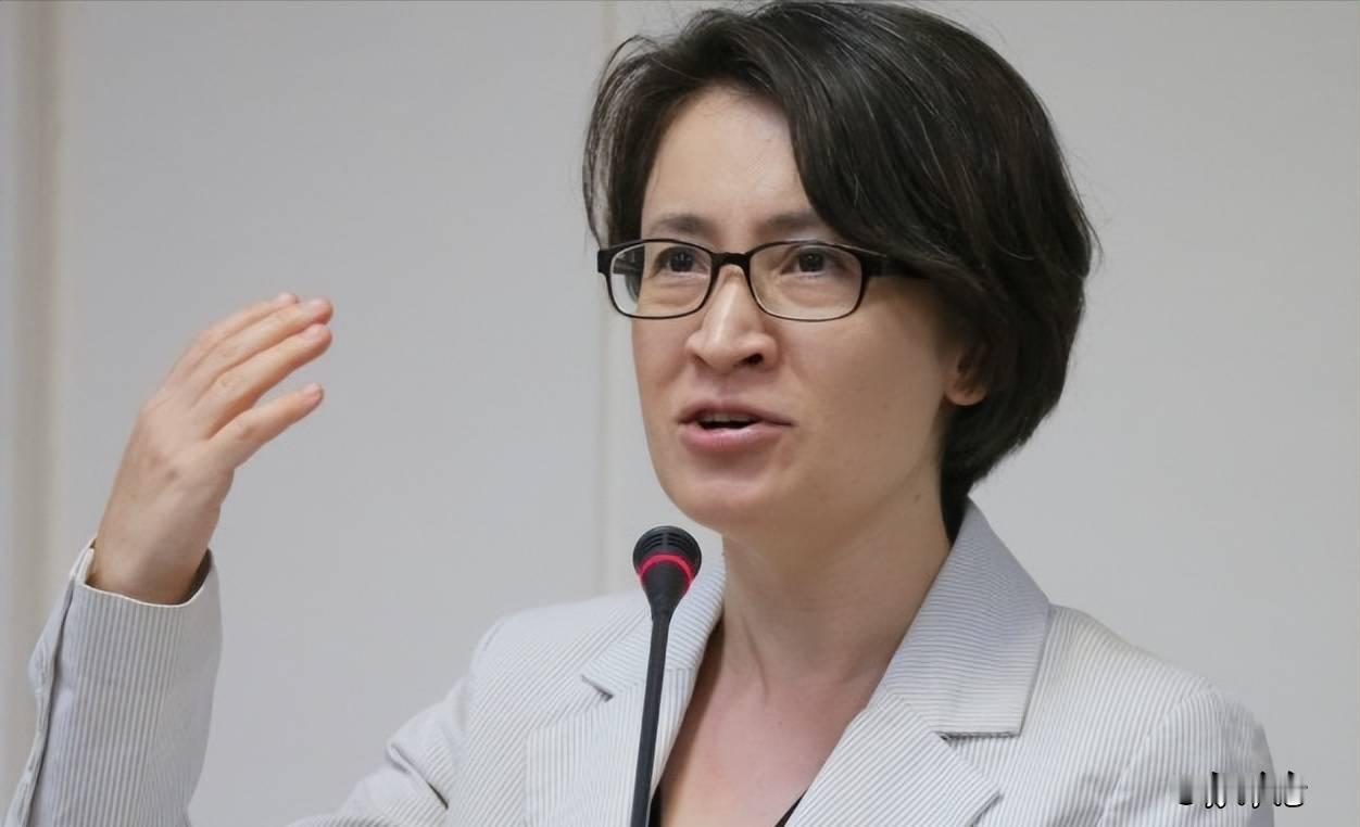 台媒报道，“台独”顽固分子、台湾地区副领导人萧美琴受访时大肆叫嚣，声称“不能让北