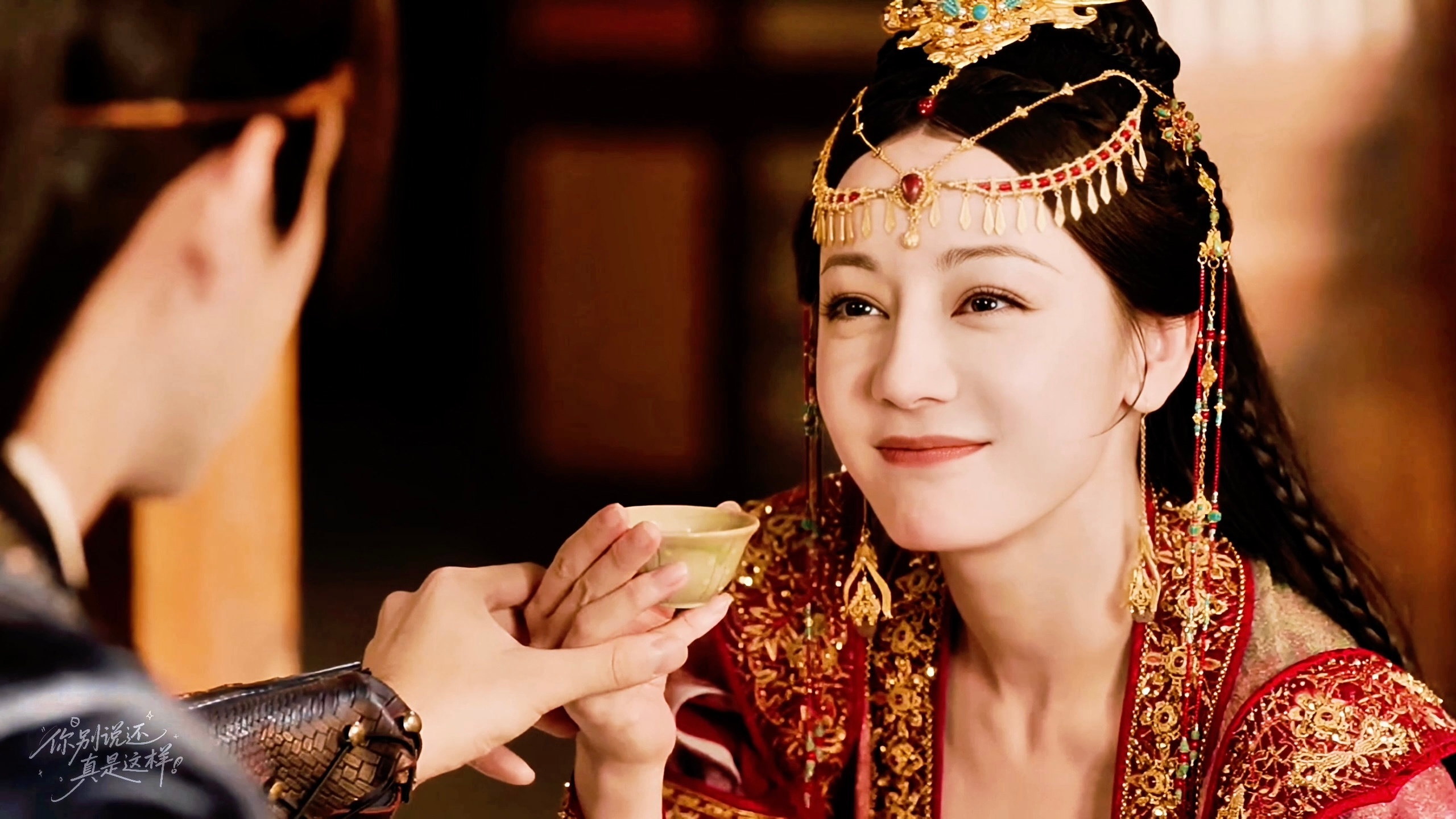 “醉是什么意思呀~你就让我尝尝吧~”第一次喝酒的宝宝鬼白日提灯迪丽热巴贺思慕