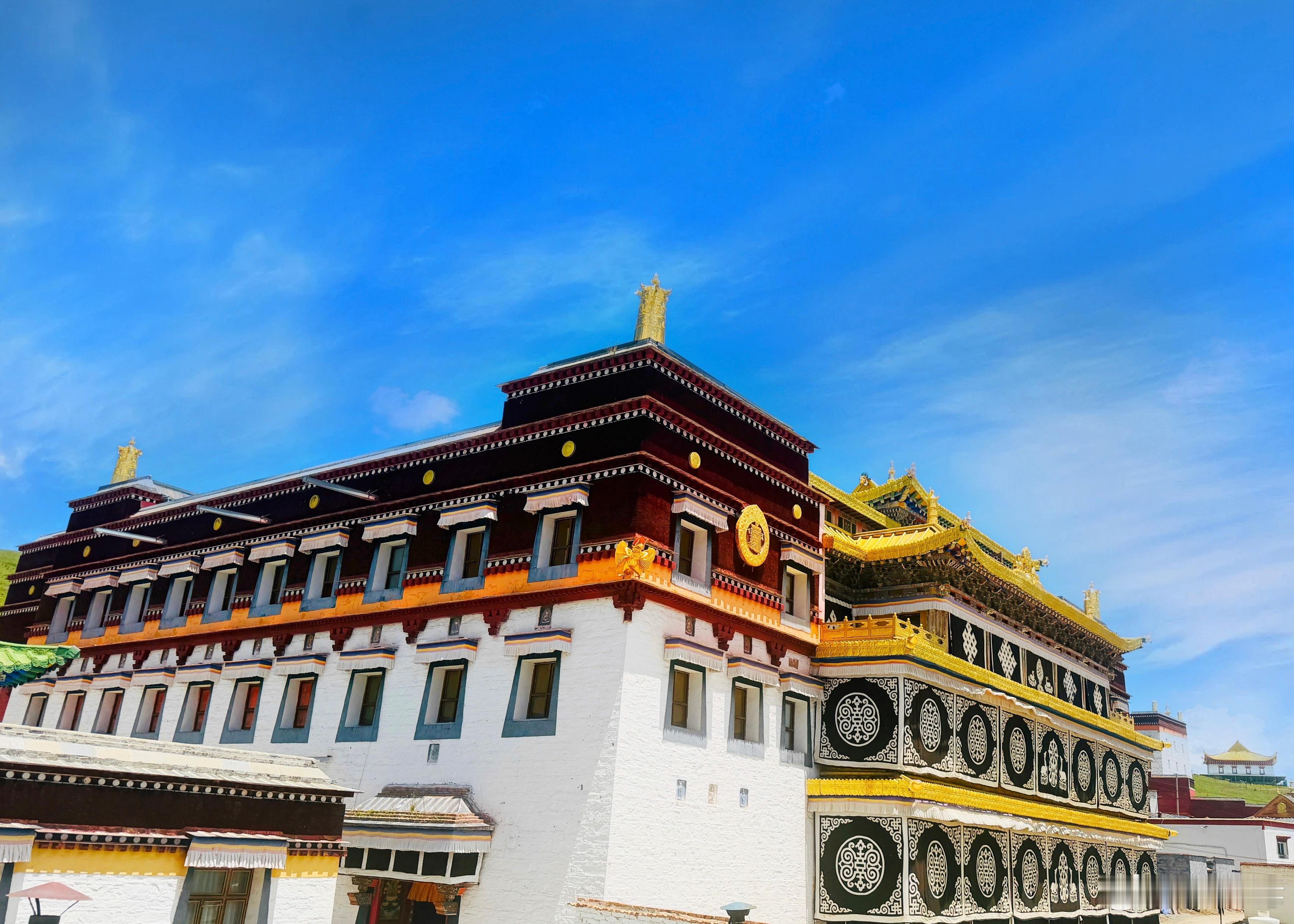 གནམ་གཤིས་དྭངས་ན་སེམས་ཁམས་དྭངས།  阿坝·若尔盖 ར