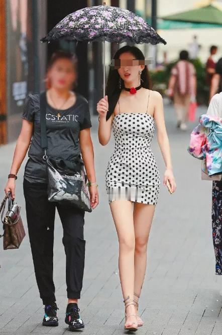 真无语了！我女朋友因为不喜欢我妈，就跟我提分手了！我问她怎么回事？她就回了一句：