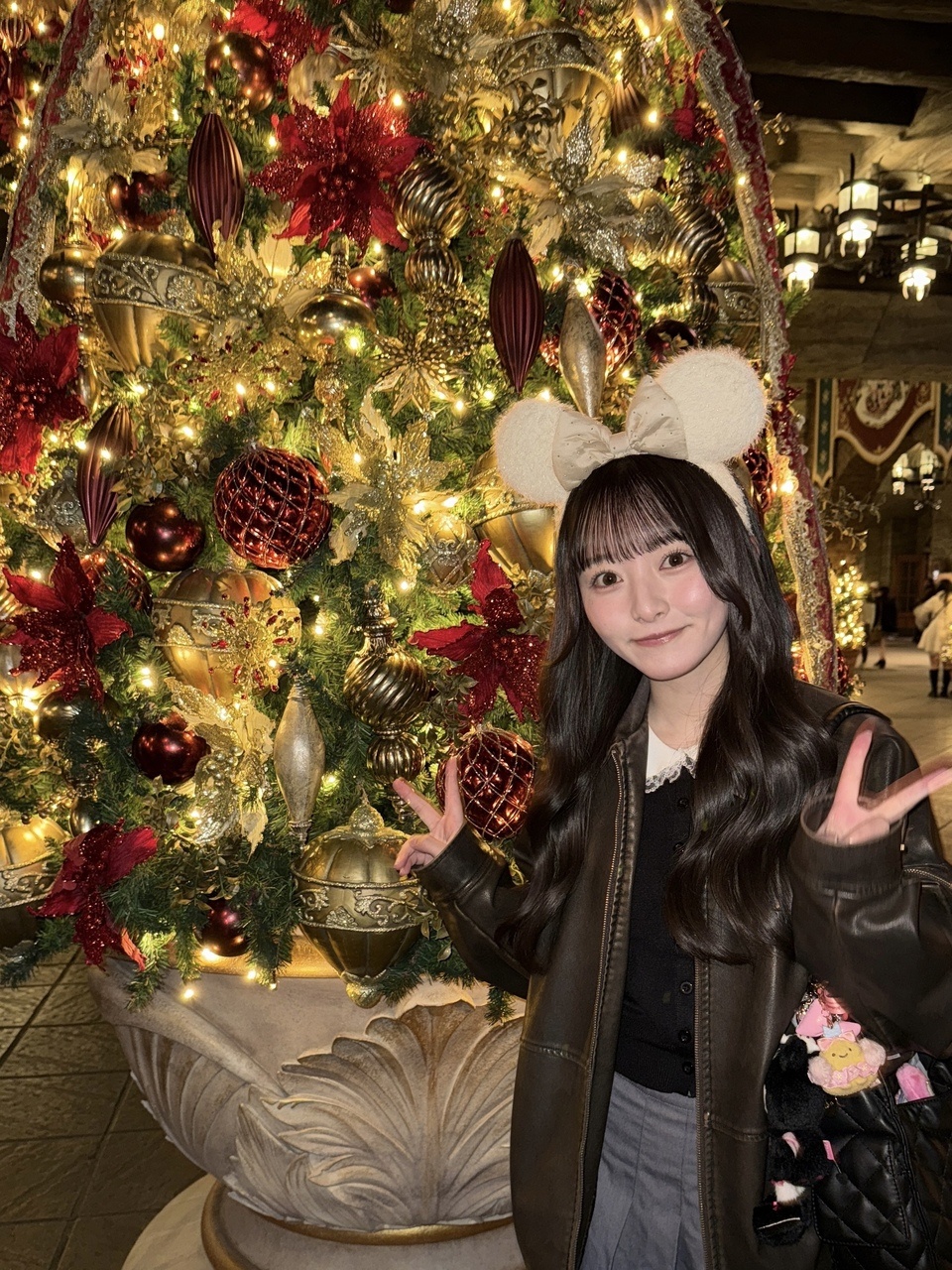 片山紗希「先日、お友達と海の夢の国に行きました🐭🏰夕方から入場したのですが、