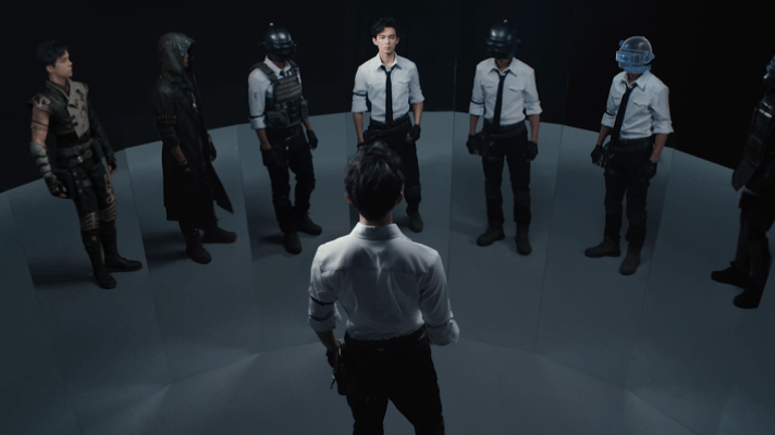 吴磊舰长造型太对味了！少年清爽撞硬汉军旅风，气质高度契合，一站立便是自带权威的舰