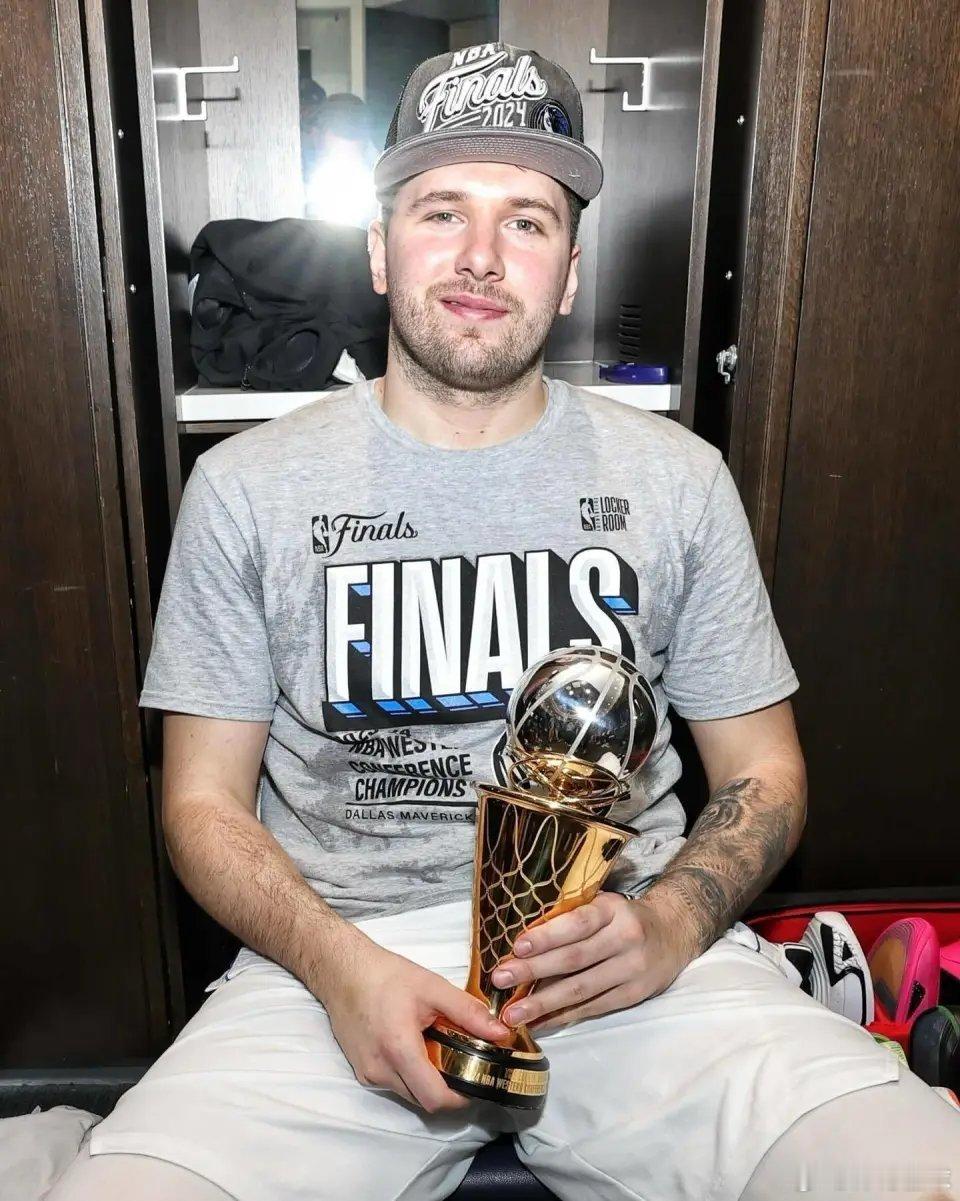 东契奇圣诞节篮球nba 东契奇：欢迎火箭来洛杉矶打圣诞大战，苦涩的失利给你们准备