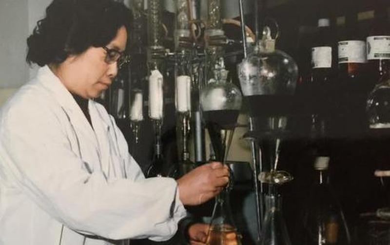 经费全球第二，院士超过2700人，中国科学奖项却只有屠呦呦一个本土诺贝尔科学奖得