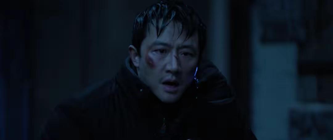 《命悬一生》这剧热度不高，但后劲是真的大。它热度峰值才6100，在迷雾剧场历史榜