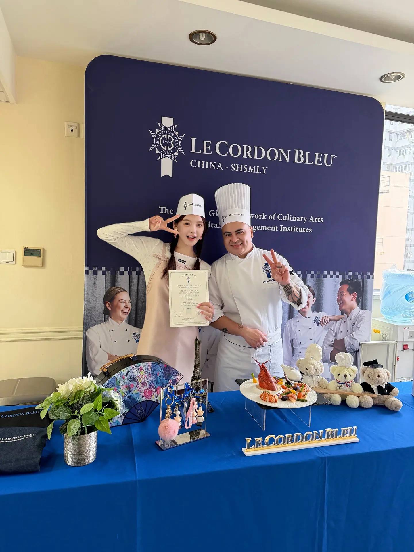 我想自己这一页 应该是明媚自由 步履生花