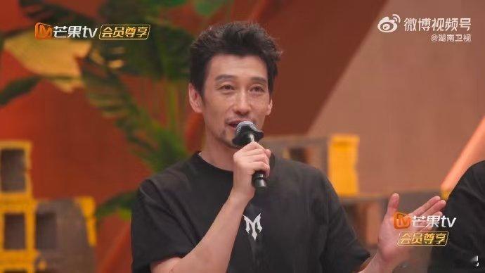 小沈阳唐九洲抢邵子恒谁懂组队环节的刺激感，小沈阳唐九洲为邵子恒展开抢人拉锯战。被