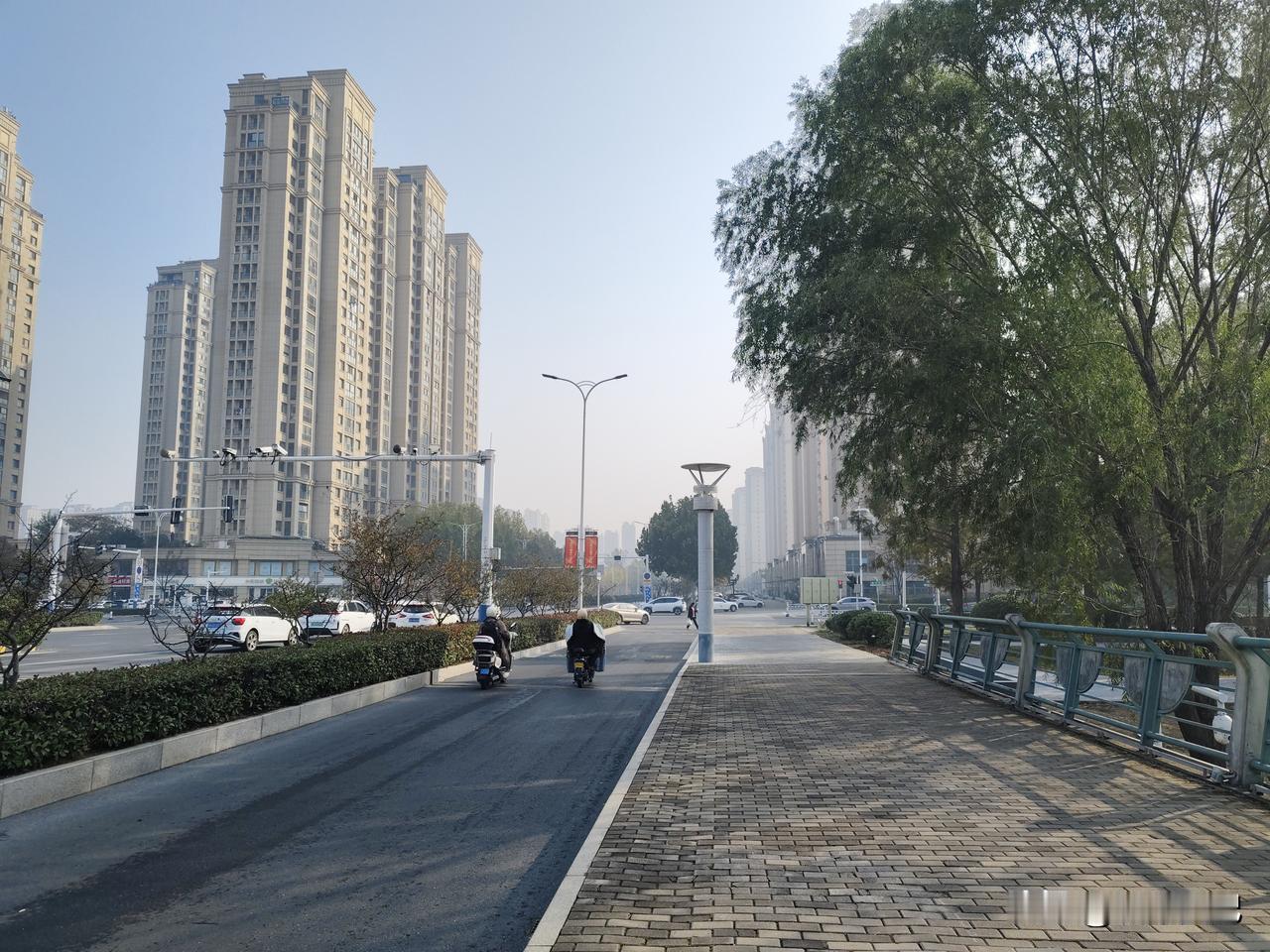 晒图笔记大赛宿迁是宿城区和苏宿园区，虽然一河之隔，但是城市界面截然不同，园区统一