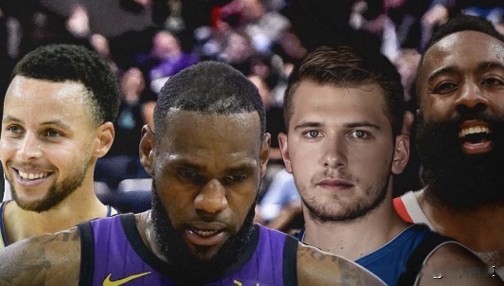 你们发现没有，东契奇和很多球星都是截然相反的！！
1，和库里相反——库里有很多无