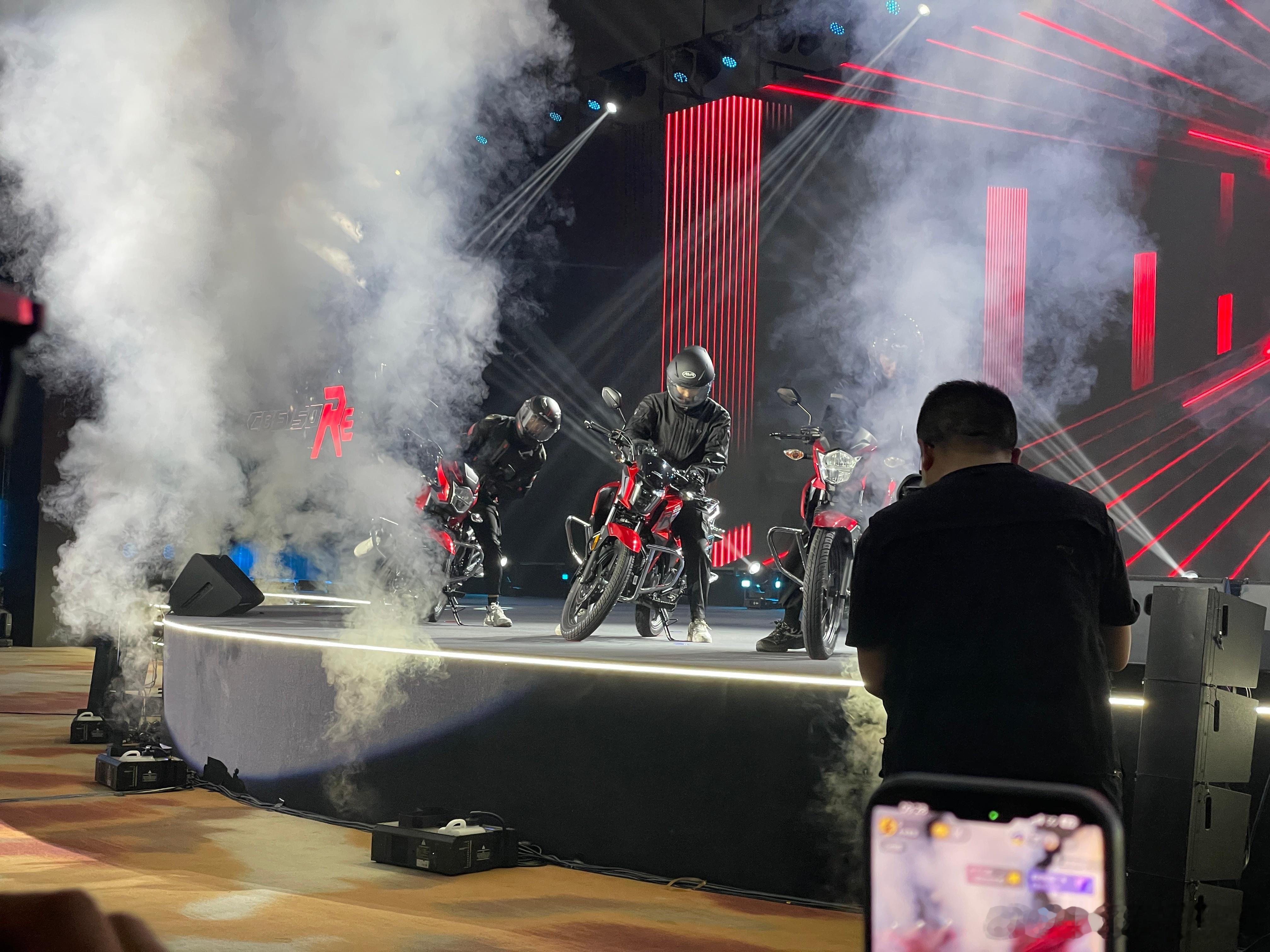 新大洲本田2026春季发布会，大清早就起床翻越了3座大山参加，必须给我点个赞