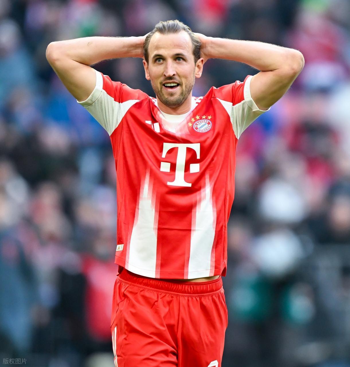 拜仁的比赛日到了，这不禁让人想起凯恩的随身五件套。真不愧是顶级球星，既专业自律，