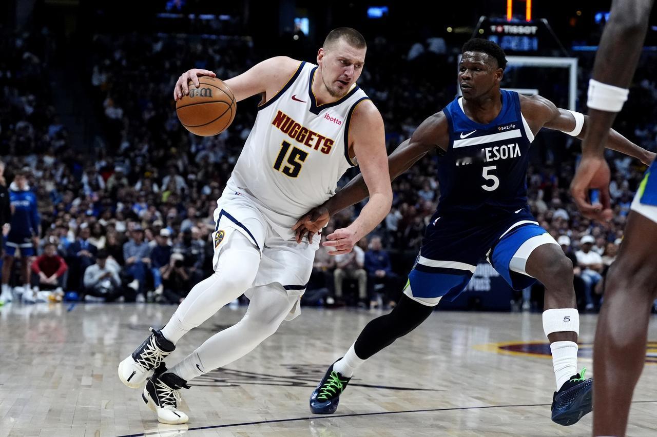 圣诞大战神仙打架！华子逼出最强约基奇！本赛季最精彩绝伦一场比赛！掘金142:13