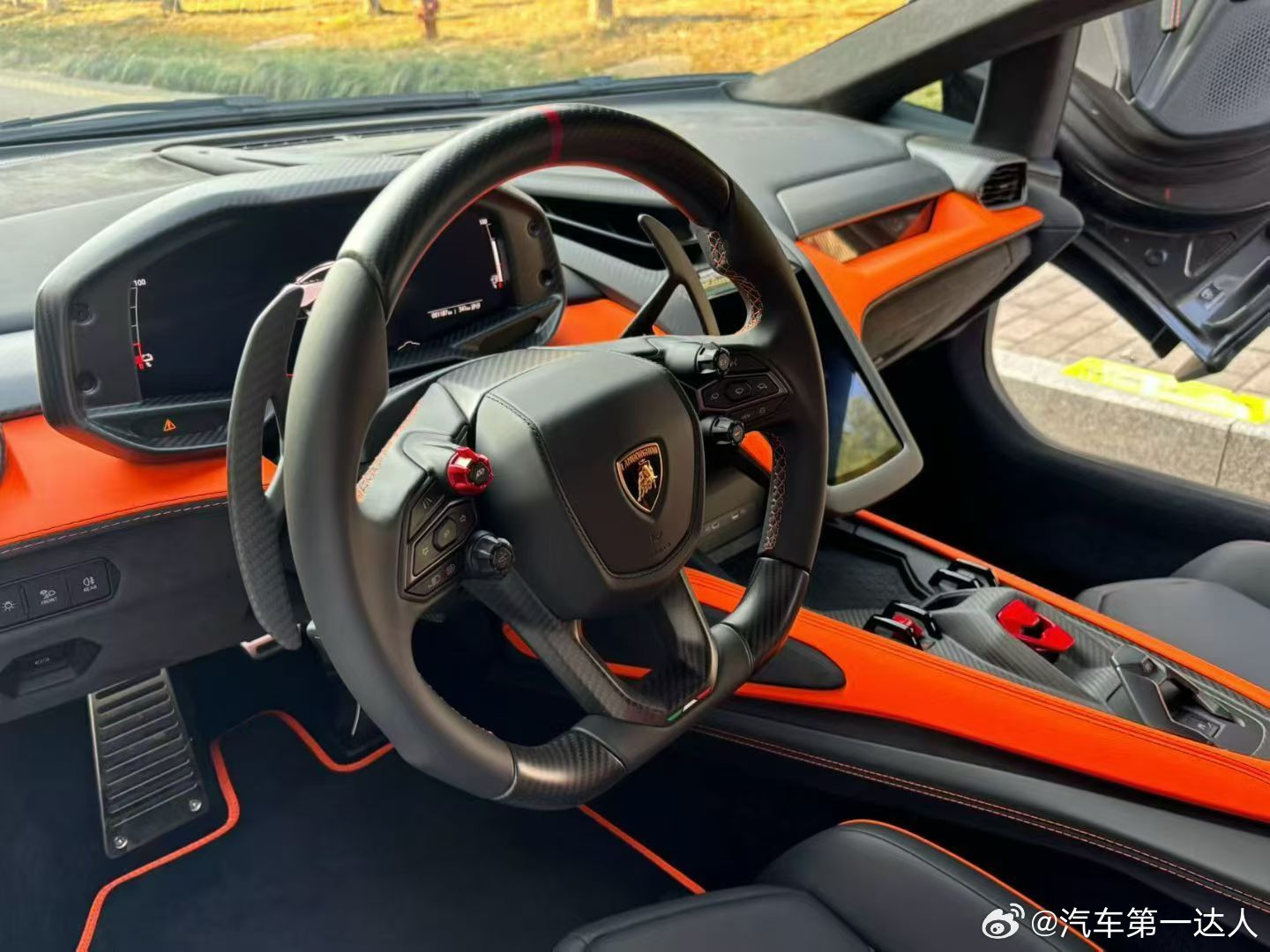 兰博基尼 revuelto，高定版配色，特殊配色 