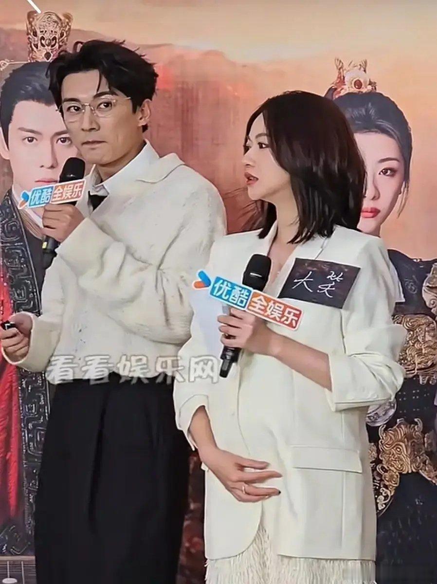 吴谨言过俩月都该生了吧？ ​​​