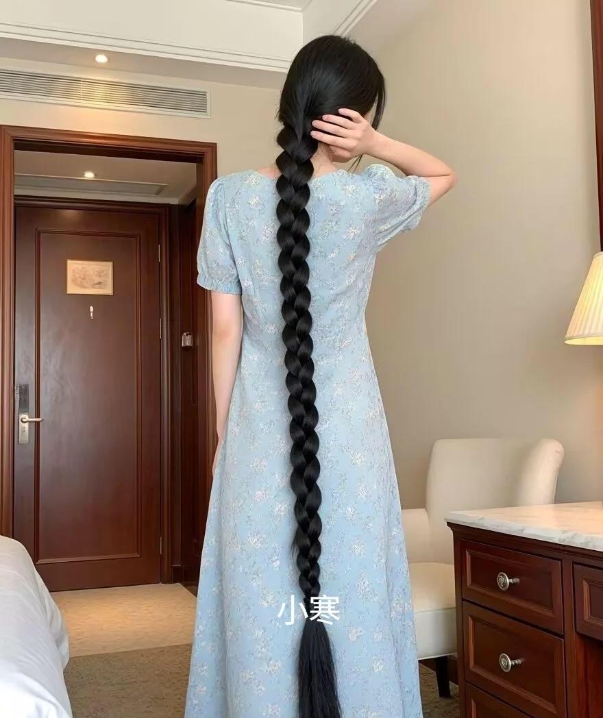 这只能说是基因，
跟你平时护不护发关系不那么大，
你说对吧！
看有人说头发好是人