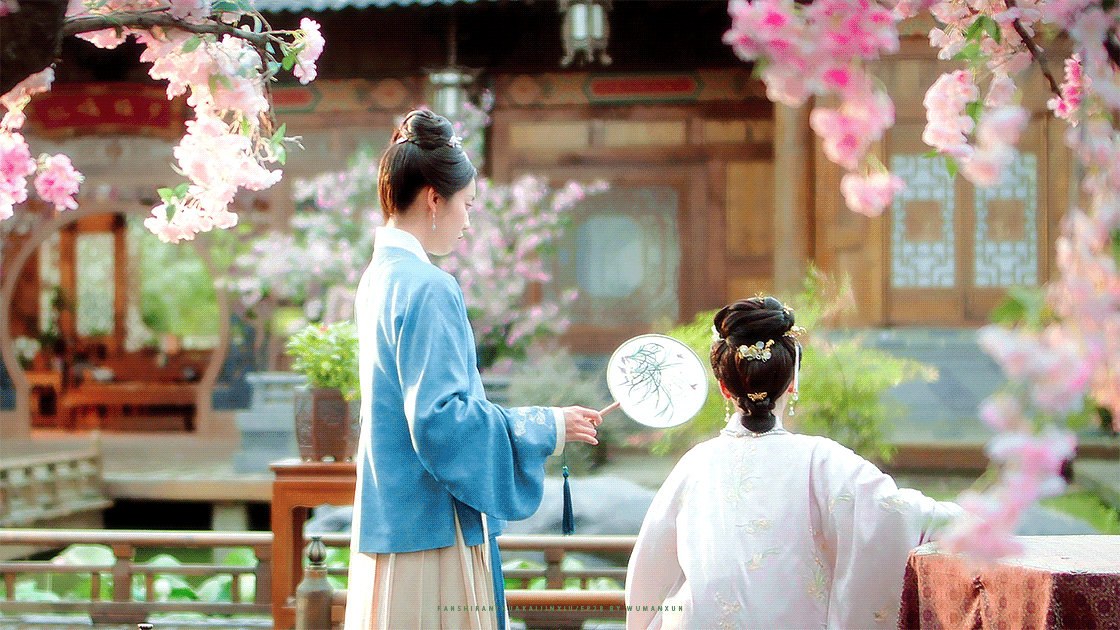 范诗然·范雅客💐🍃“拍堤春水蘸垂杨 水流花片香” ​​​