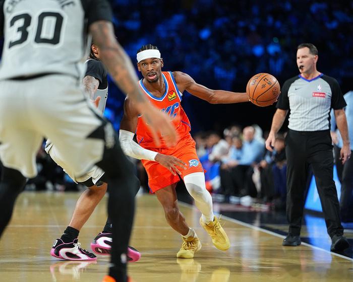 NBA杯赛即将迎来决赛，突然发现一个很有意思的现象，估计很多球迷大概率比我先注意