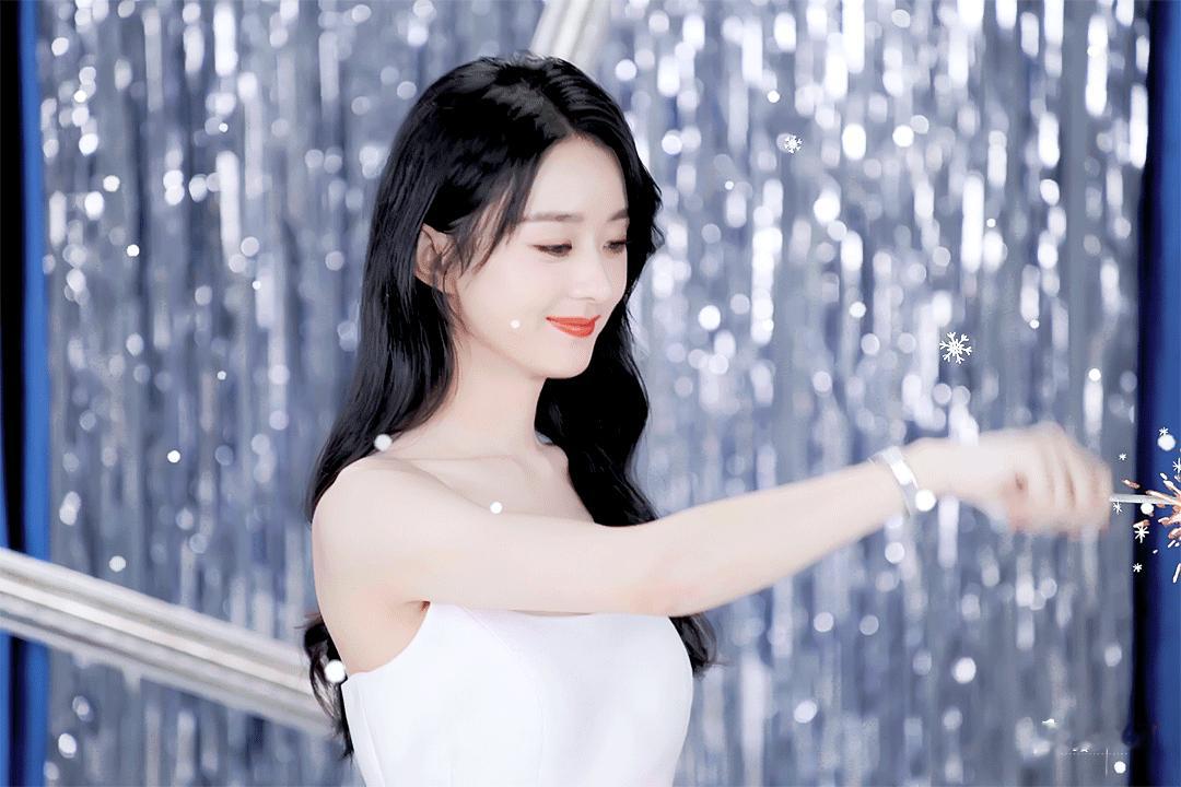 赵丽颖365天安利赵丽颖 天使姐姐图源:水印