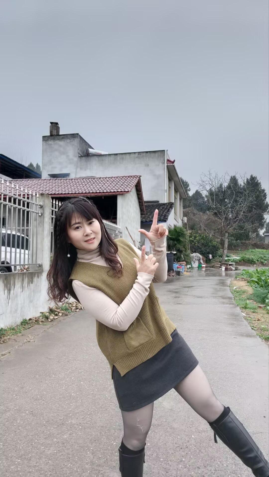 爱人先爱己，责人先问心…