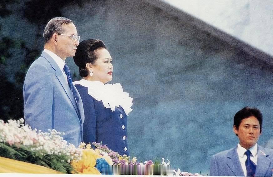 王室王室泰国王室暹罗往事 老照片：1998年12月6日，暹罗王室出席东南亚运动会