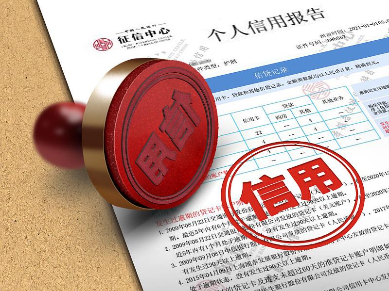 之前帮朋友处理过信用卡逾期的烂摊子，才知道这坑比我想象的深太多。
他当初欠了1万