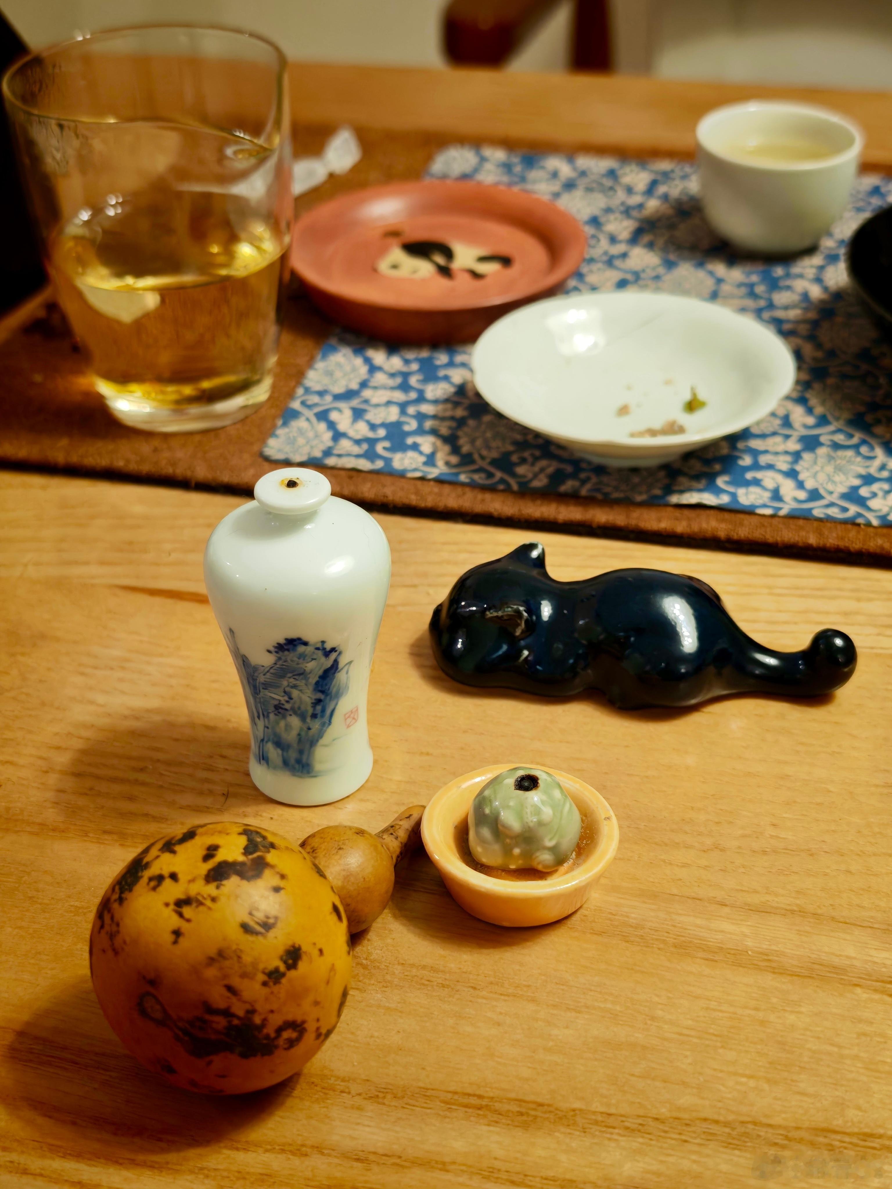 我认为朋友们日渐中登，朋友们认为这是对生活无聊的反抗。最后得到的结论是：你还是赶