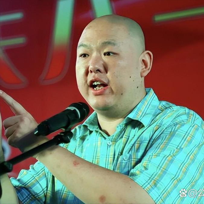 评书大师王玥波，提到过曾经的搭档郭德纲，有些无奈，当年结伴而行，关系多好啊，一起